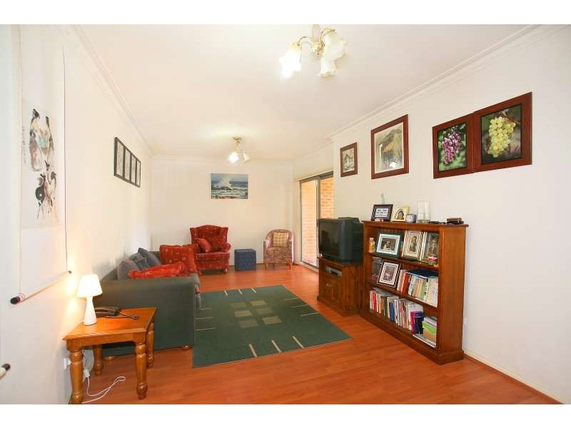 10/74-76 Stapleton Street, Pendle Hill NSW 2145