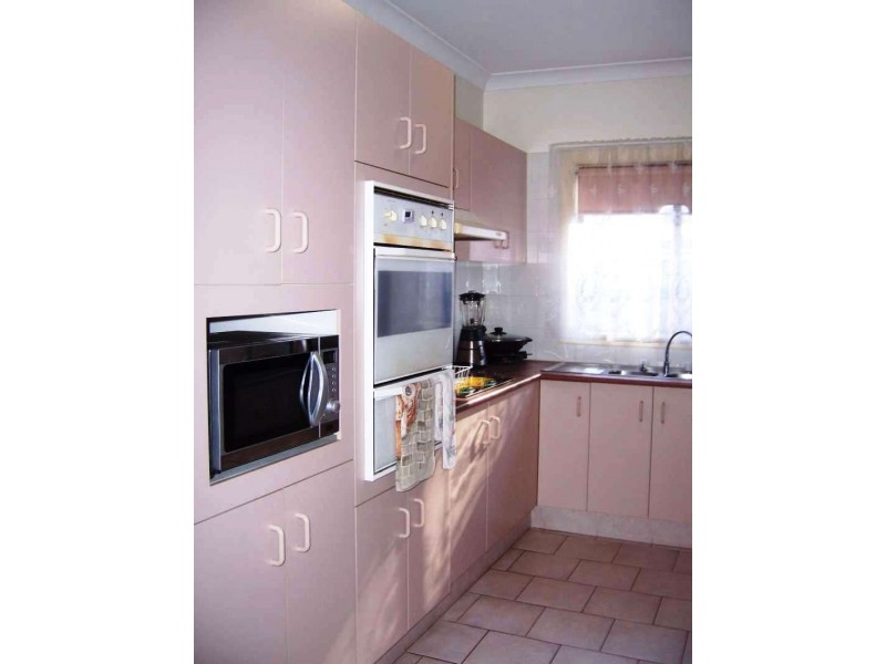 9/39 Woodlawn Drive, Toongabbie NSW 2146