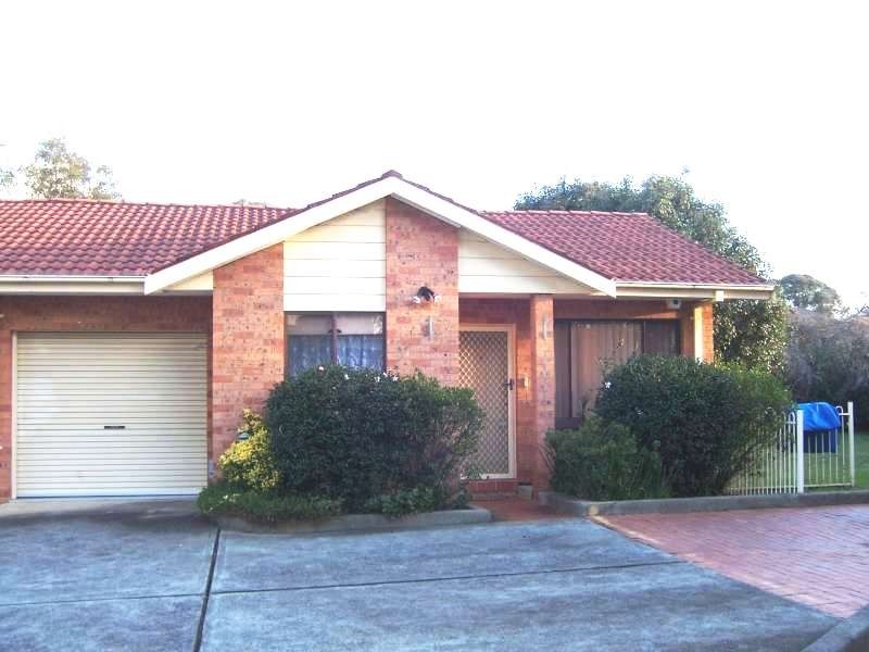 9/39 Woodlawn Drive, Toongabbie NSW 2146
