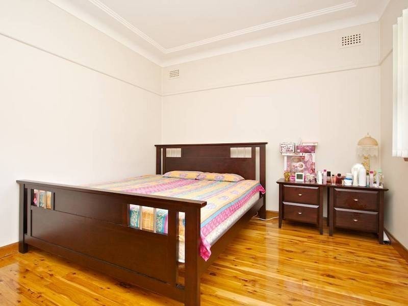 9 Graham Avenue, Wentworthville NSW 2145