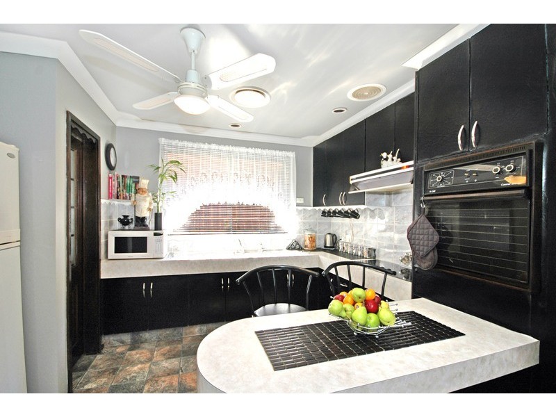 52 Lyle Street, Girraween NSW 2145