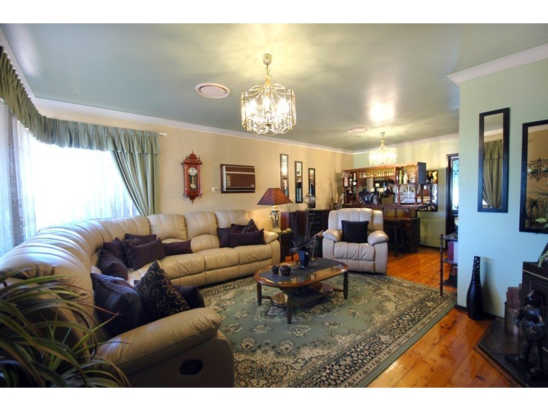 52 Lyle Street, Girraween NSW 2145