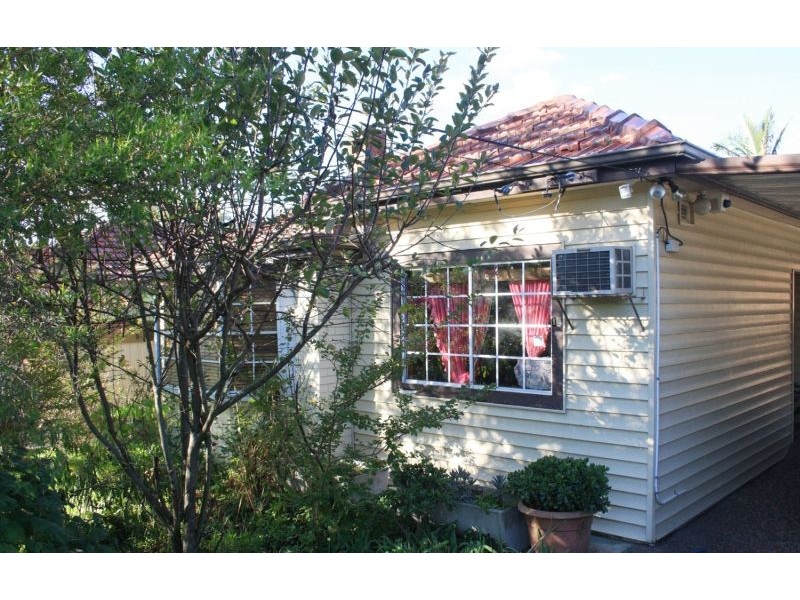 19 Anderson Street, Westmead NSW 2145