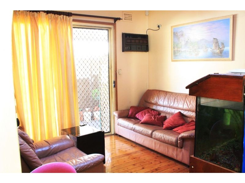 19 Anderson Street, Westmead NSW 2145