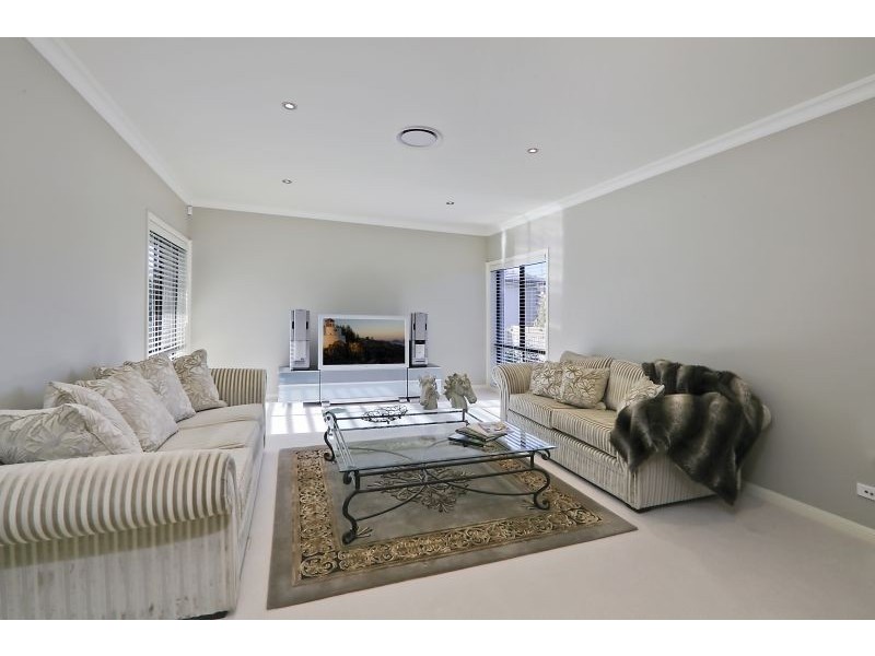 128 Gooraway Drive, Castle Hill NSW 2154