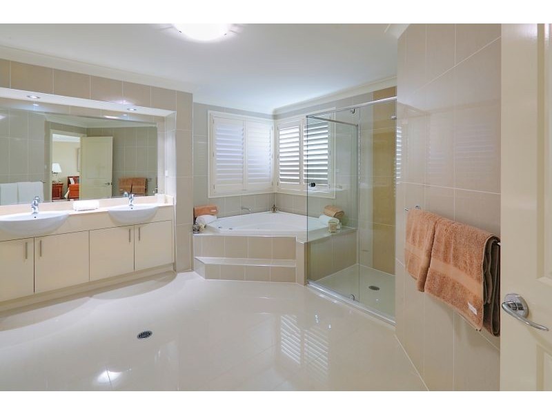 128 Gooraway Drive, Castle Hill NSW 2154