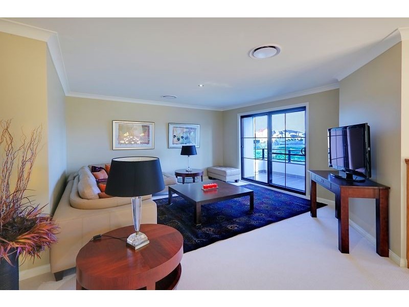 128 Gooraway Drive, Castle Hill NSW 2154