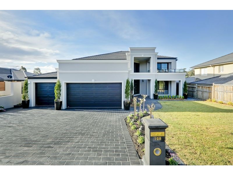 128 Gooraway Drive, Castle Hill NSW 2154