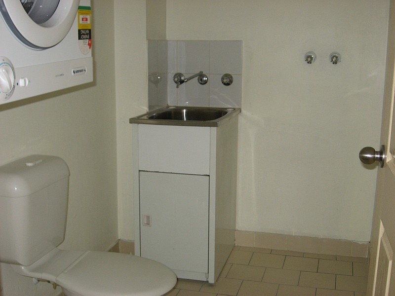 2/176-178 Station Street, Wentworthville NSW 2145