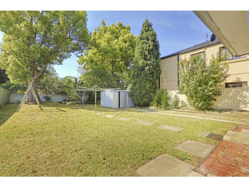 13 Oatlands Street, Wentworthville NSW 2145