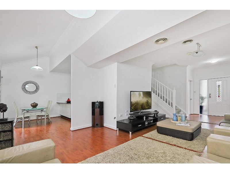 16/153 Toongabbie Road, Toongabbie NSW 2146