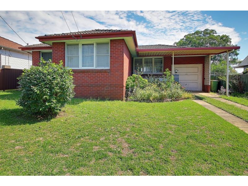 17 Constitution Road, Constitution Hill NSW 2145