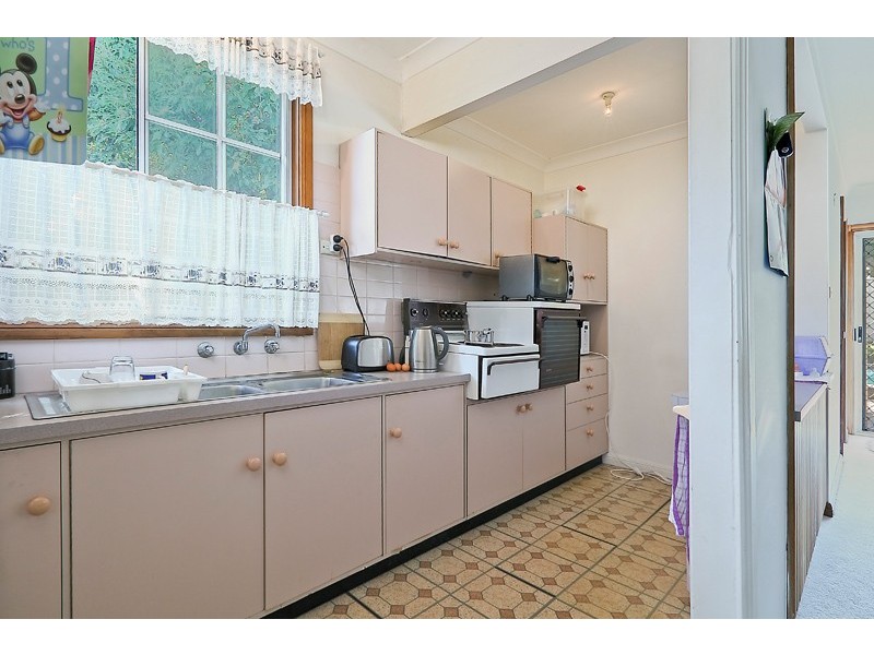 17 Third Avenue, Seven Hills NSW 2147