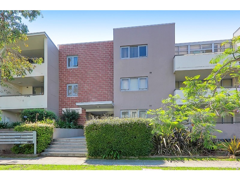 17/2A Lydbrook Street, Westmead NSW 2145