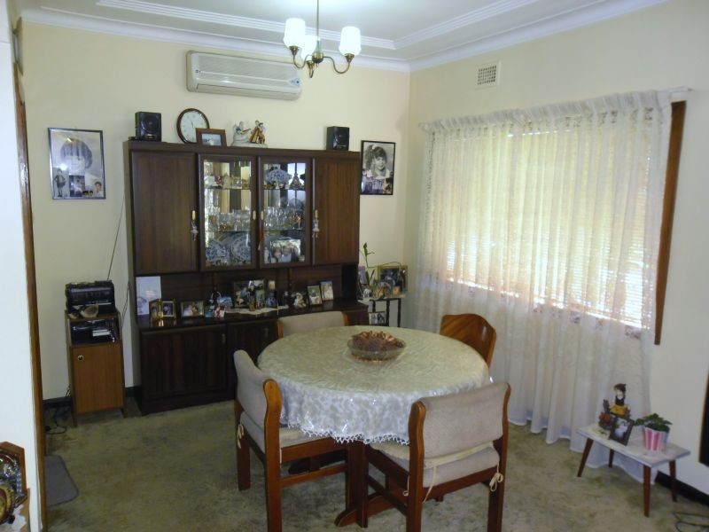 12 Levy Street, Pendle Hill NSW 2145