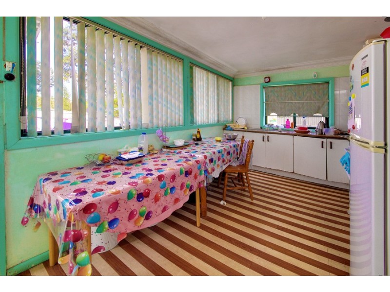 9 Oramzi Road, Girraween NSW 2145