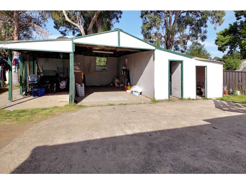 9 Oramzi Road, Girraween NSW 2145