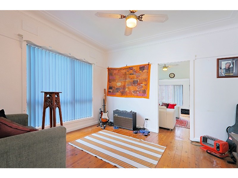 6 Robina Street, Blacktown NSW 2148