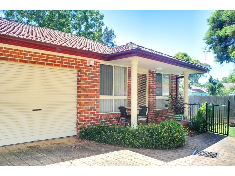 8/43 Magowar Road, Pendle Hill NSW 2145