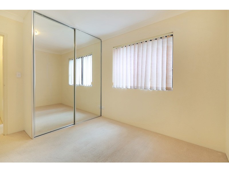 2/105-113 Stapleton Street, Pendle Hill NSW 2145