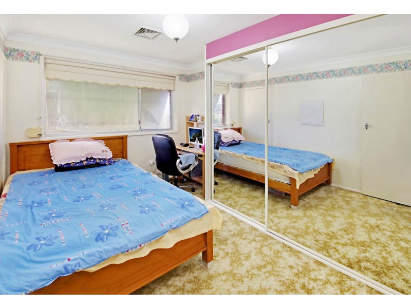 30 Bringelly Avenue, Pendle Hill NSW 2145