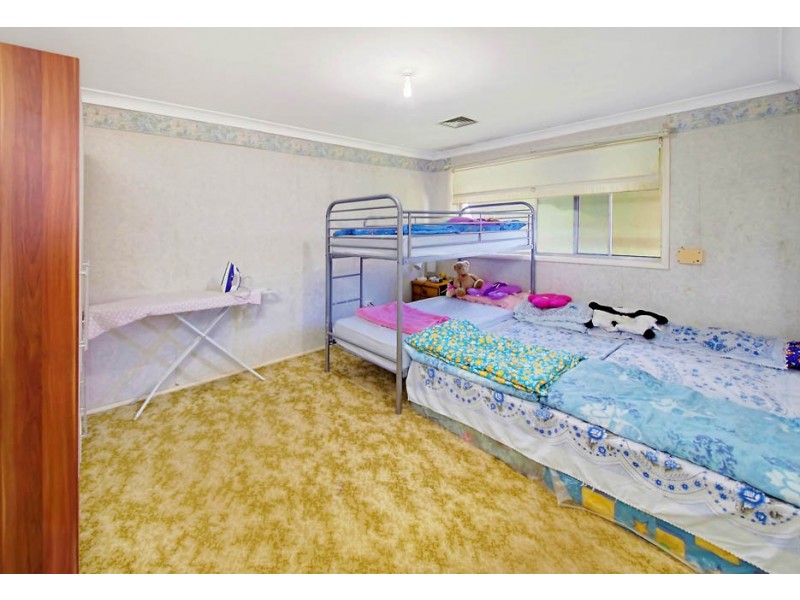 30 Bringelly Avenue, Pendle Hill NSW 2145