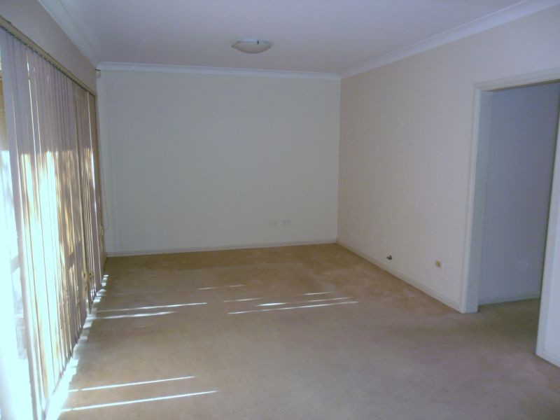 7/217 Dunmore Street, Pendle Hill NSW 2145