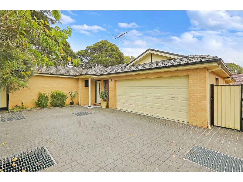 2/36 Carinya Road, Girraween NSW 2145