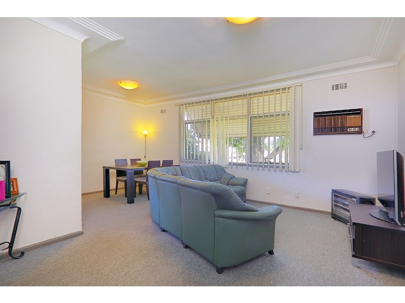 44 Fairfield Road, Guildford NSW 2161