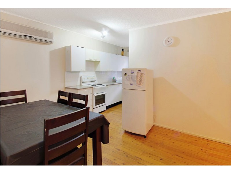 2/100 Stapleton Street, Pendle Hill NSW 2145