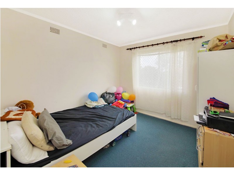 2/100 Stapleton Street, Pendle Hill NSW 2145