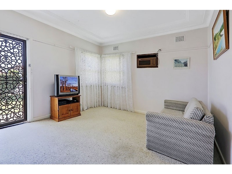 54 Fullagar Road, Wentworthville NSW 2145