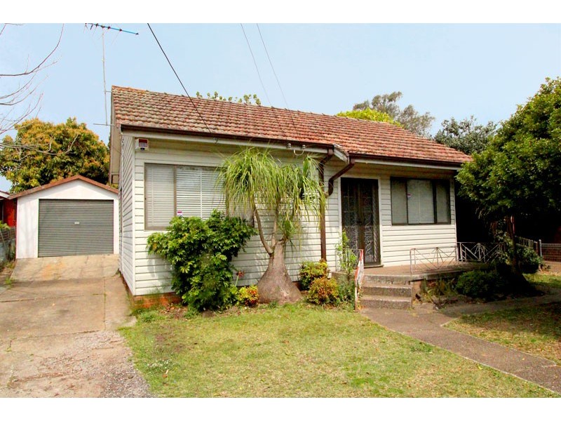 82 Toongabbie Road, Toongabbie NSW 2146