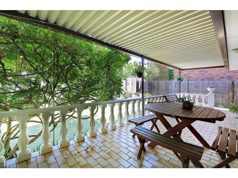 42 Reilleys Road, Winston Hills NSW 2153