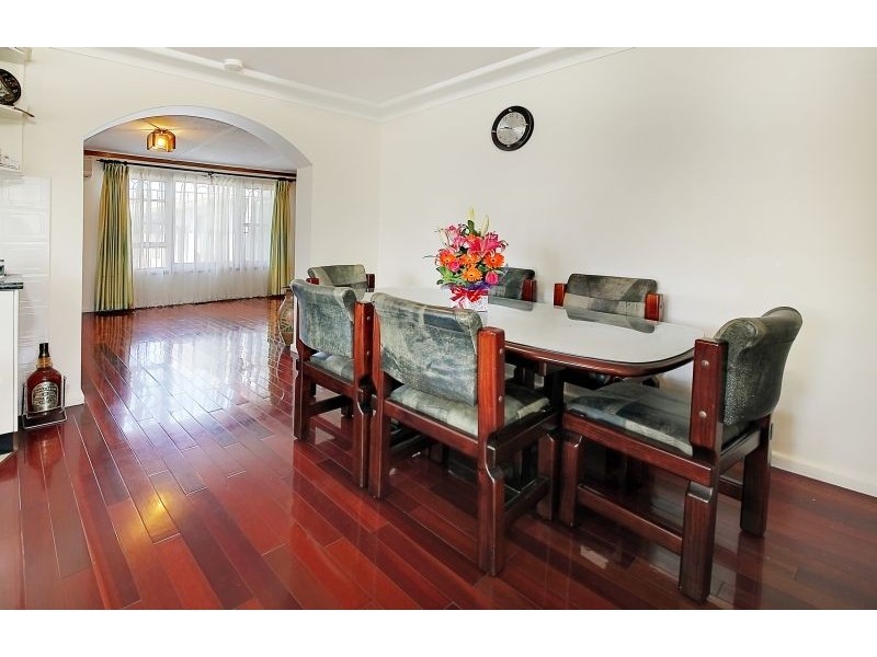 18 Lyle Street, Girraween NSW 2145