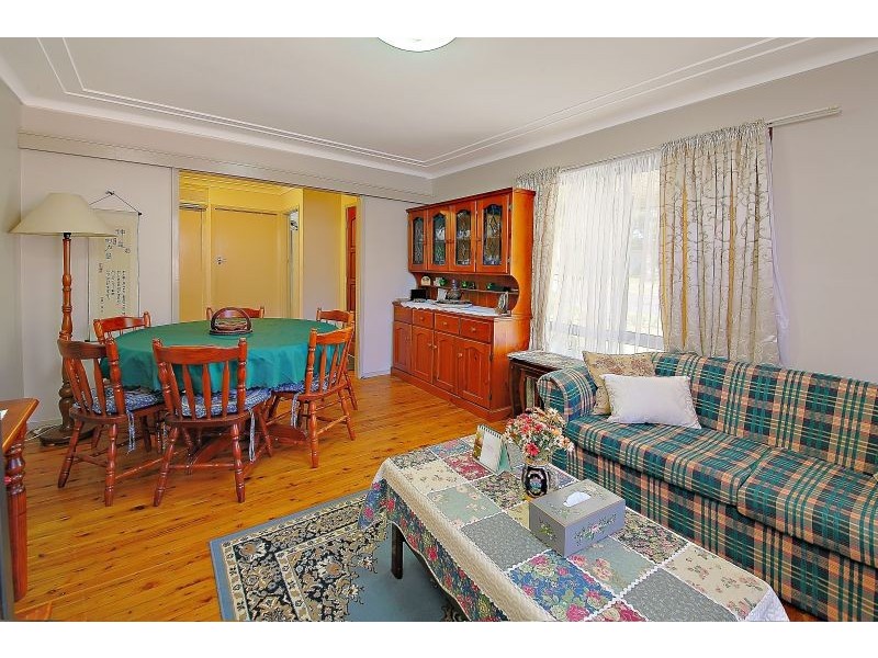 21 Burrabogee Road, Pendle Hill NSW 2145