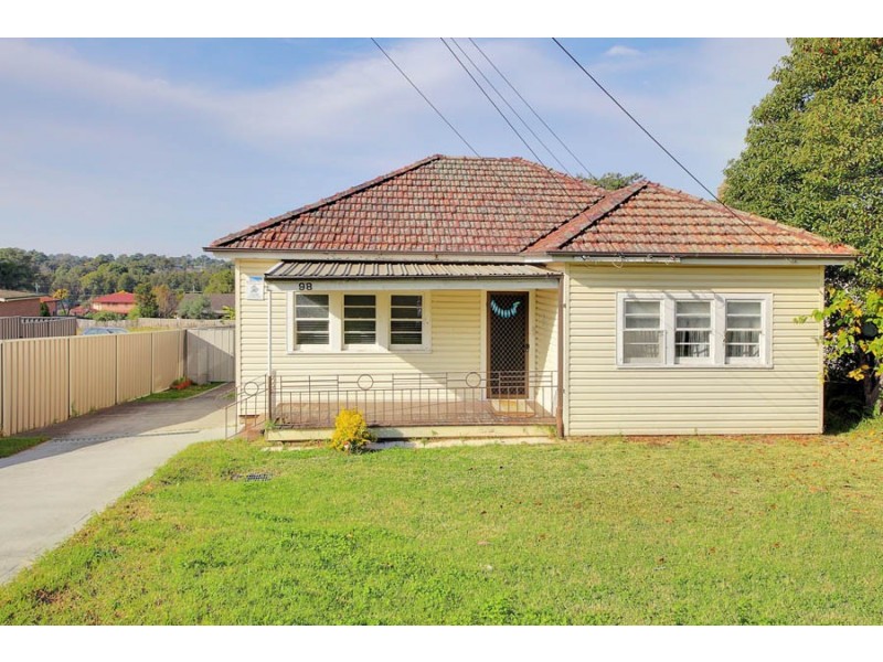 98 Cornelia Road, Toongabbie NSW 2146
