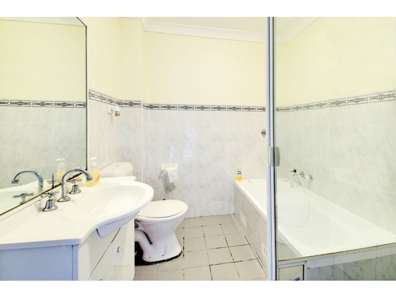 8/108-112 Stapleton Street, Pendle Hill NSW 2145