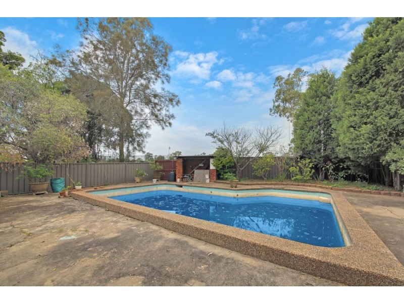 84 Toongabbie Road, Toongabbie NSW 2146