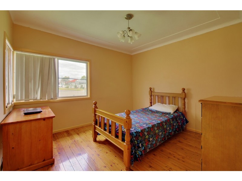 13 Lamb Crescent, Merrylands NSW 2160