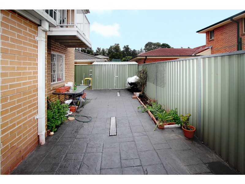 2/131 Toongabbie Road, Toongabbie NSW 2146