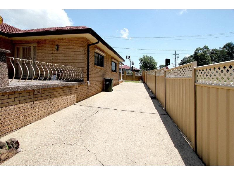 153 Centenary Road, South Wentworthville NSW 2145