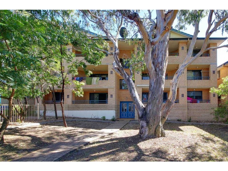 2/111 Lane Street, Wentworthville NSW 2145