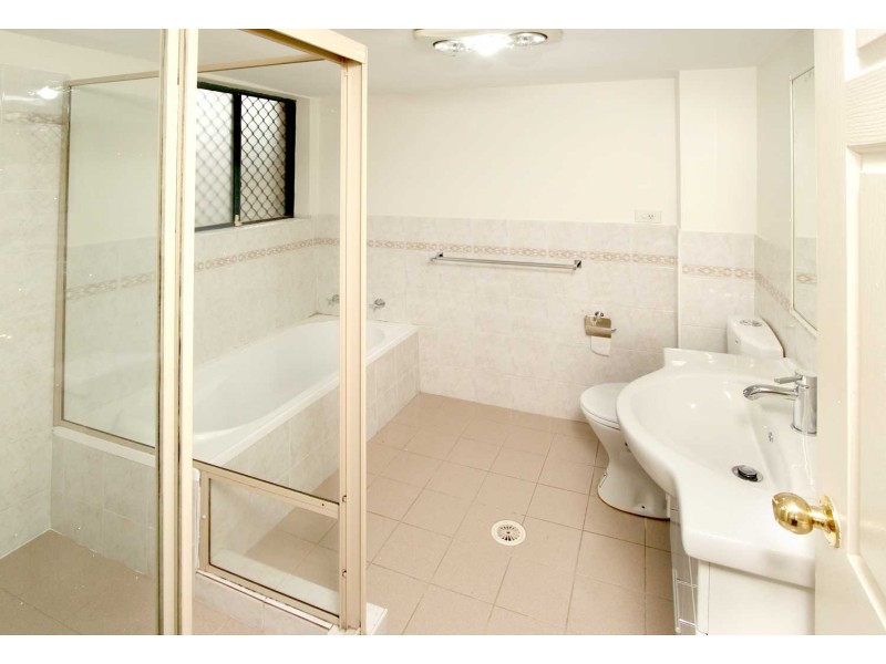 2/111 Lane Street, Wentworthville NSW 2145