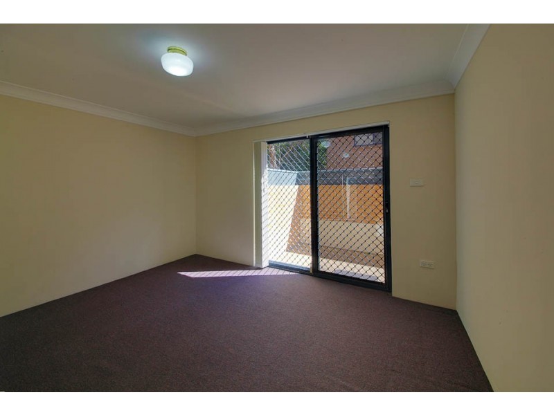 2/111 Lane Street, Wentworthville NSW 2145