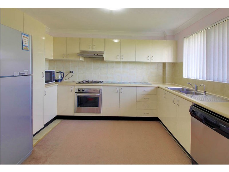 4/ 2-6 Goodall Street, Pendle Hill NSW 2145