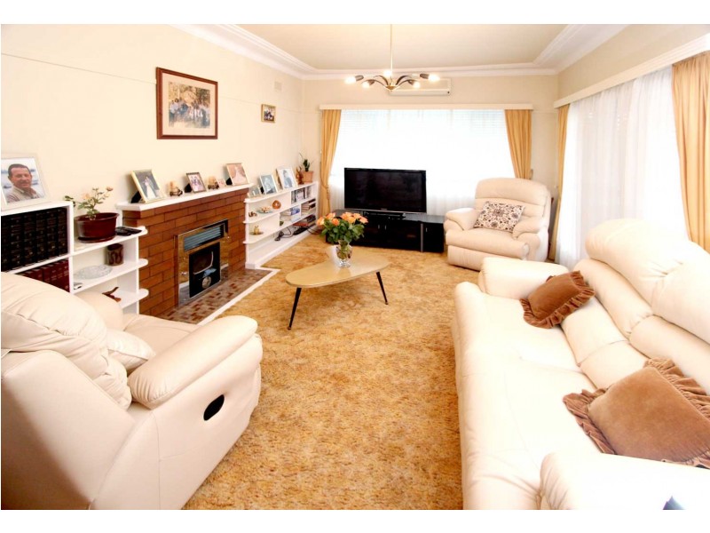 6 Parry Street, Pendle Hill NSW 2145