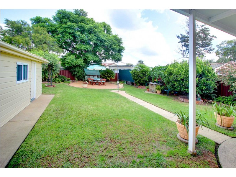 6 Parry Street, Pendle Hill NSW 2145