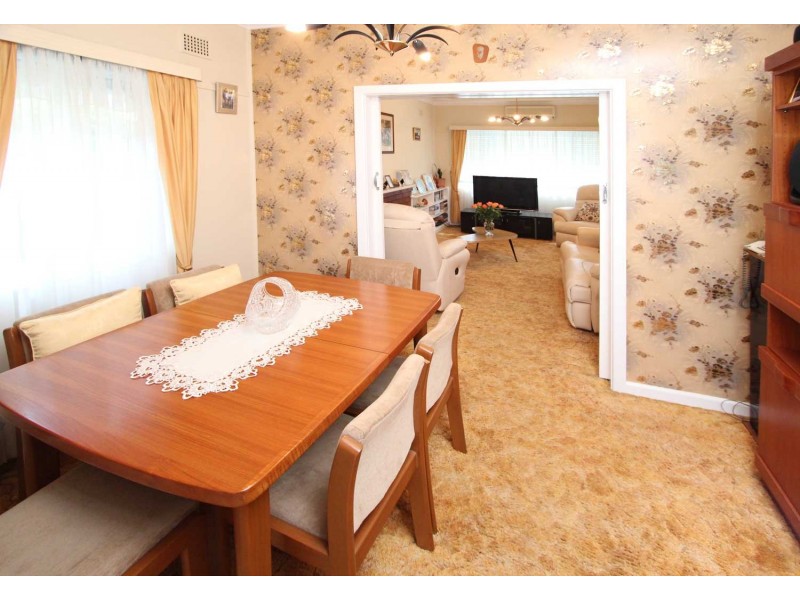 6 Parry Street, Pendle Hill NSW 2145