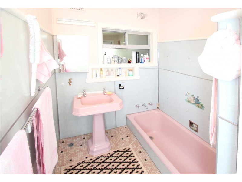 6 Parry Street, Pendle Hill NSW 2145